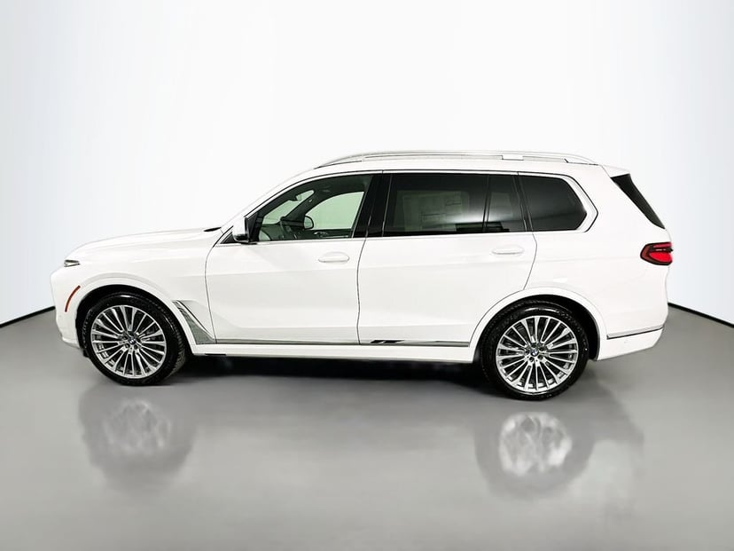 2026 BMW X7 - Image 8