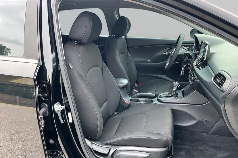 2018 Hyundai Elantra GT - Image 9