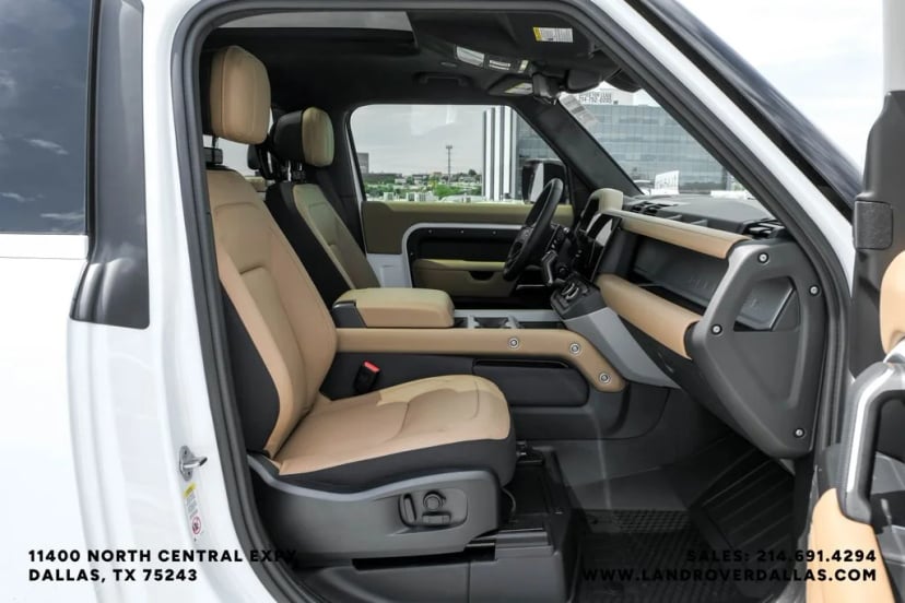 2026 Land Rover Defender 90 - Image 26