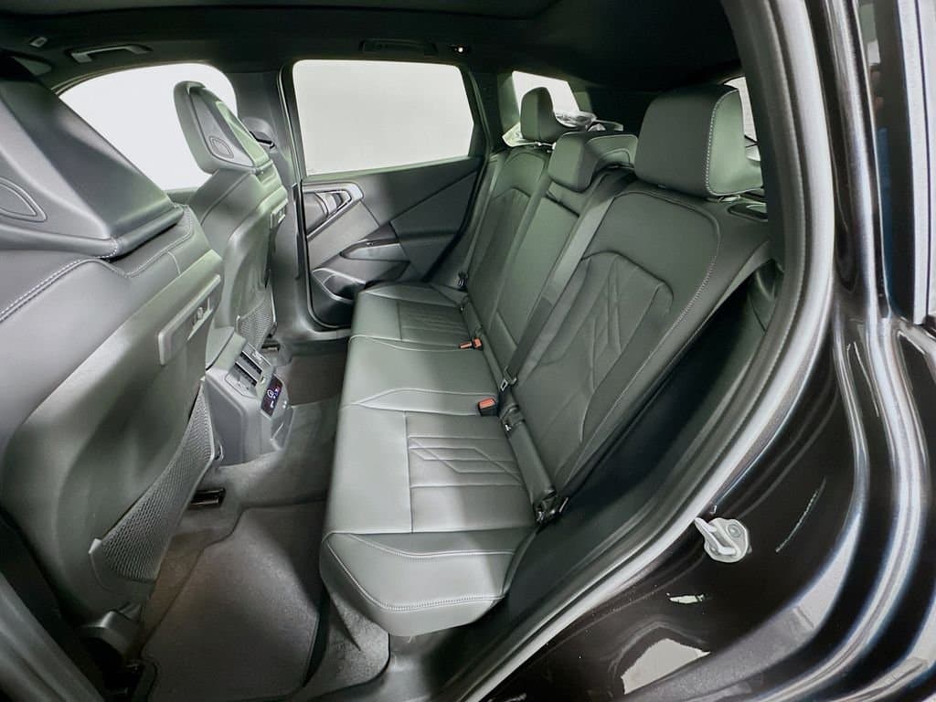 2026 BMW X3 - Image 17