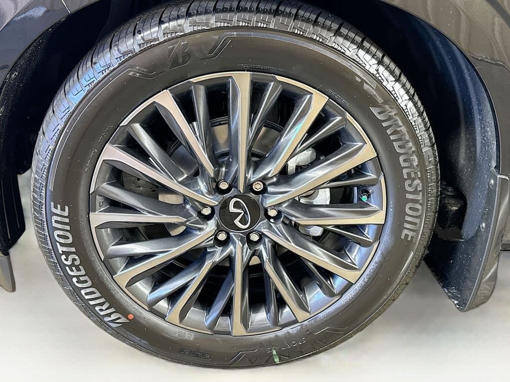 2026 INFINITI QX80 - Image 42