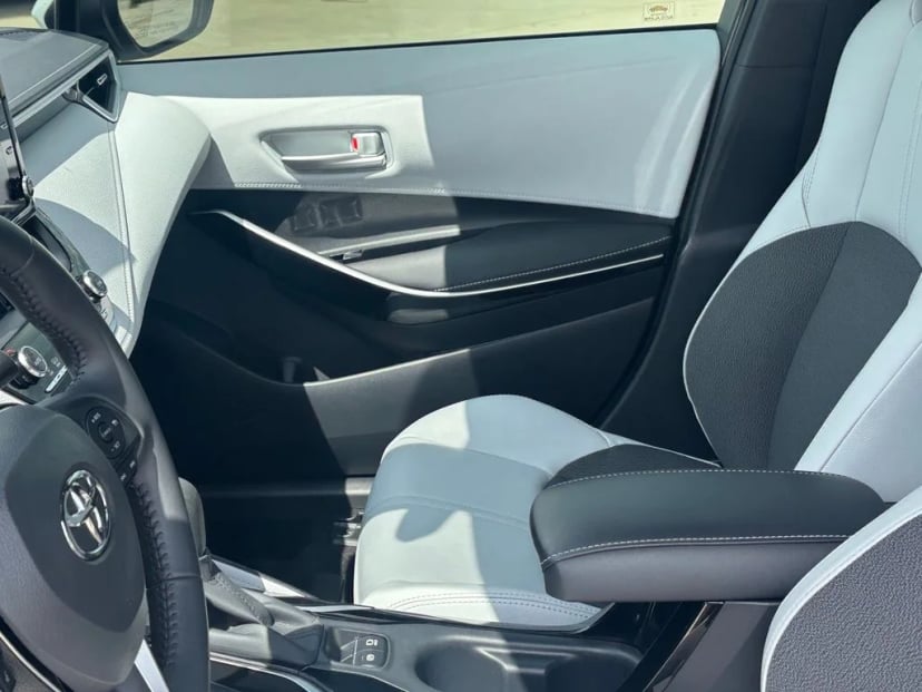 2021 Toyota Corolla Hatchback - Image 9