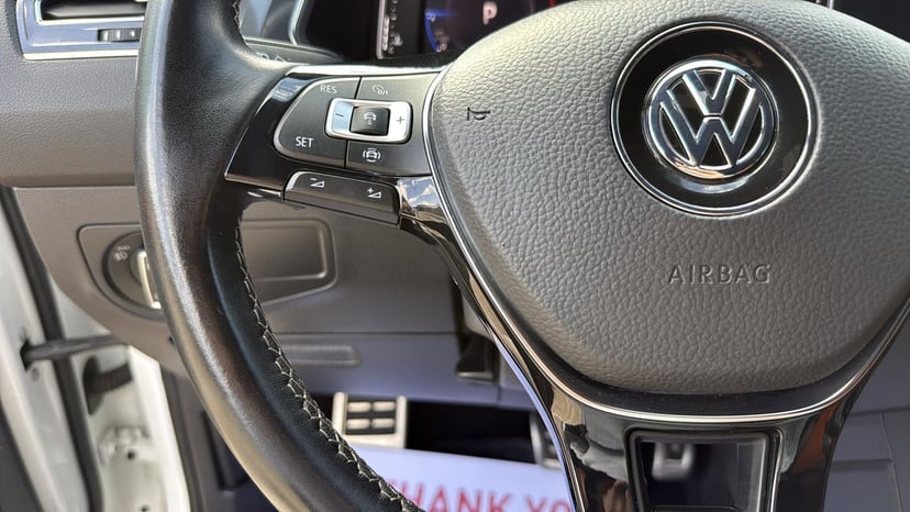 2021 Volkswagen Tiguan - Image 17