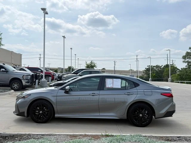 2026 Toyota Camry - Image 8