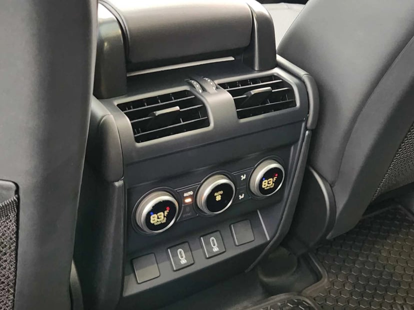 2026 LAND ROVER Defender 110 - Image 30
