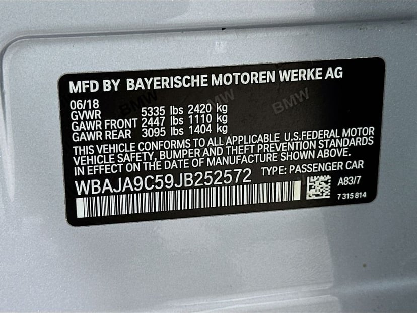 2018 BMW 5 Series - Image 33