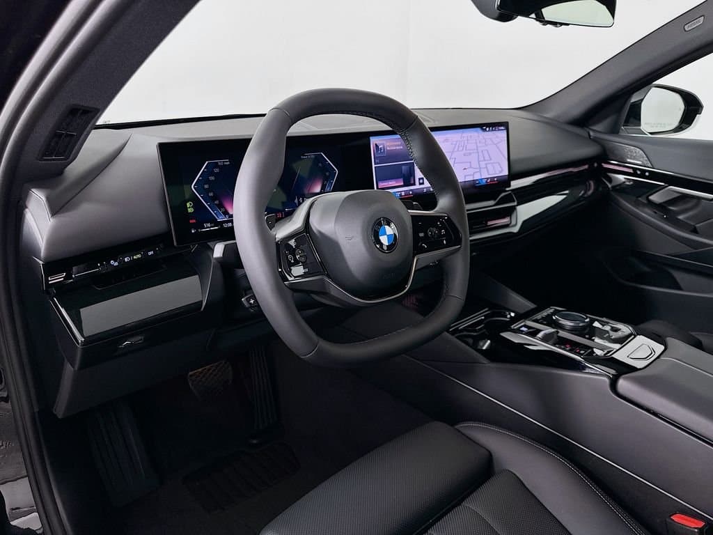 2025 BMW 5 Series - Image 9