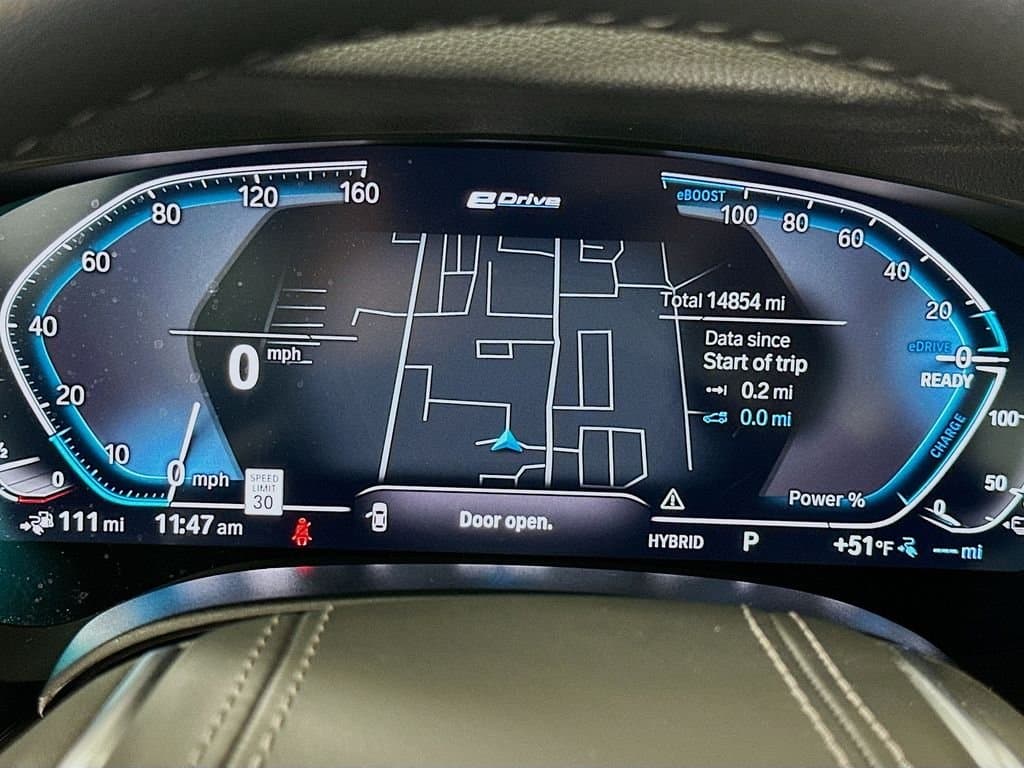 2023 BMW 5 Series - Image 12