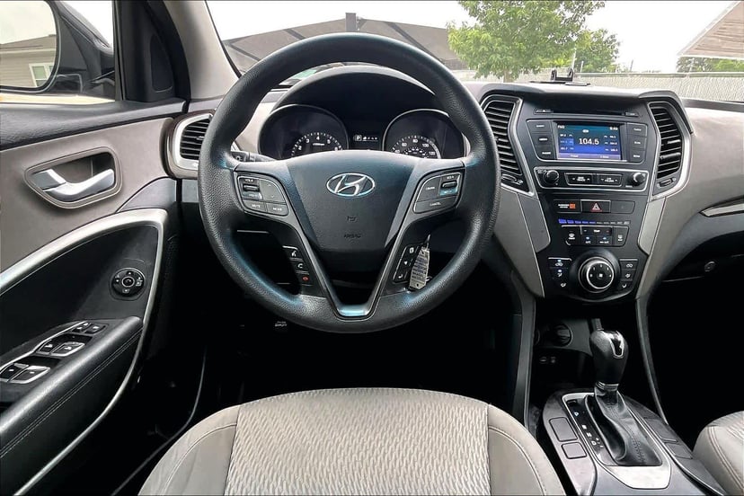 2017 Hyundai Santa Fe Sport - Image 6