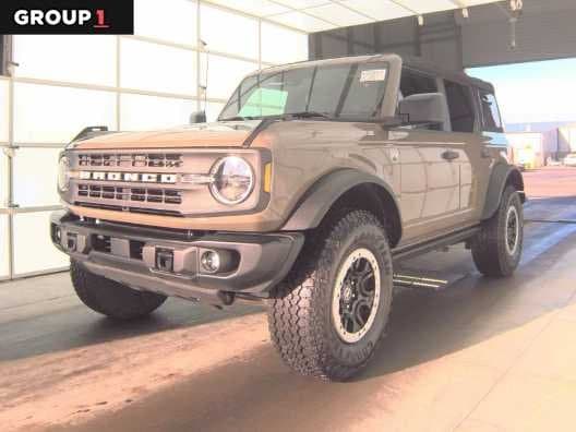 2025 Ford Bronco - Image 1