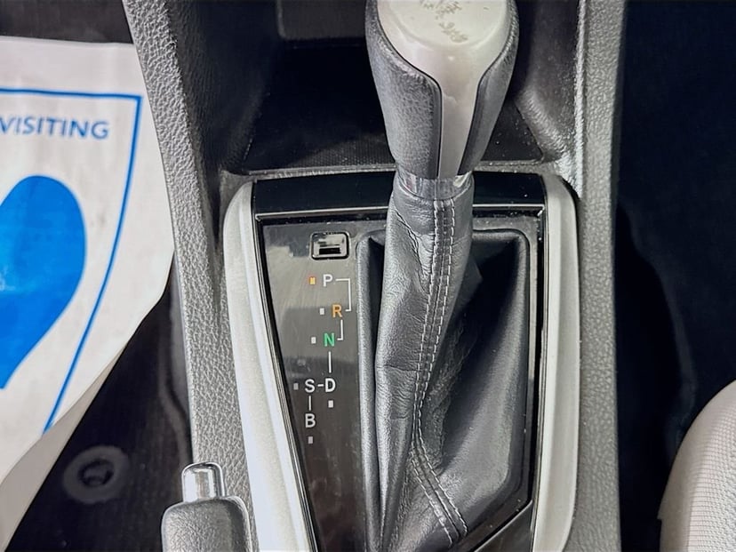 2015 Toyota Corolla - Image 19