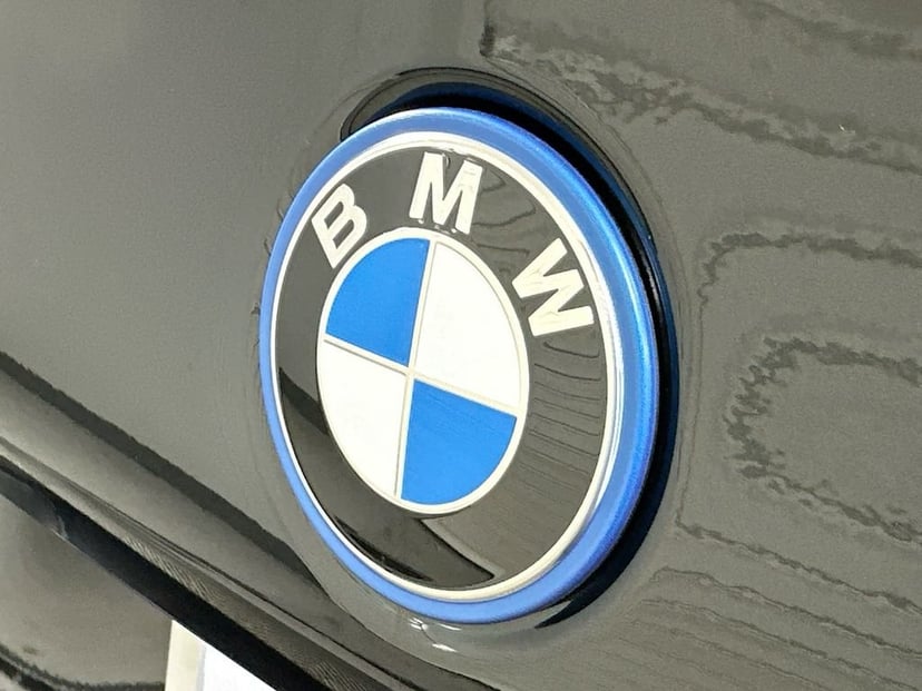 2026 BMW i5 - Image 22