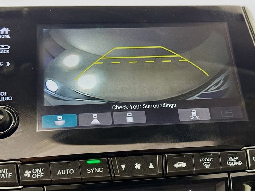 2018 Honda Odyssey - Image 19