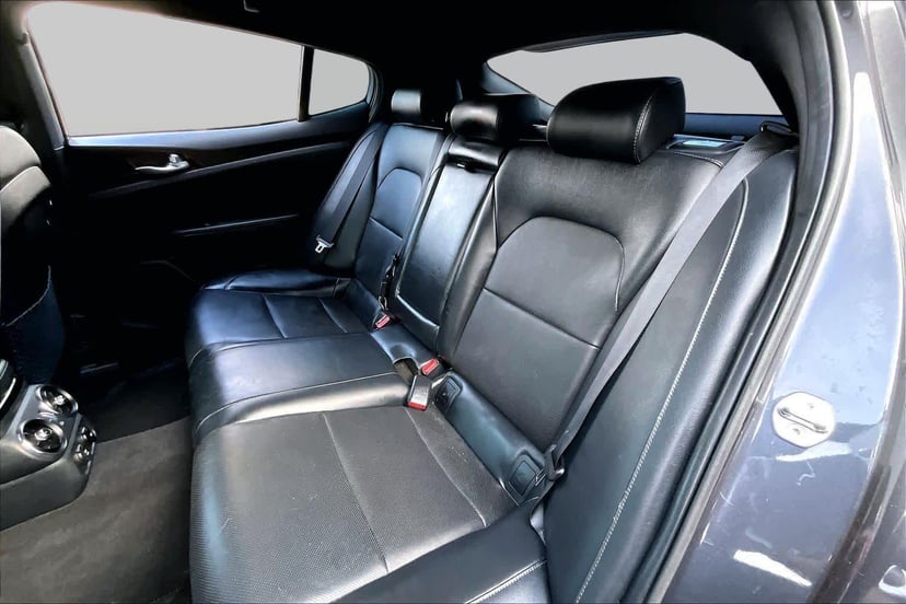 2020 Kia Stinger - Image 20