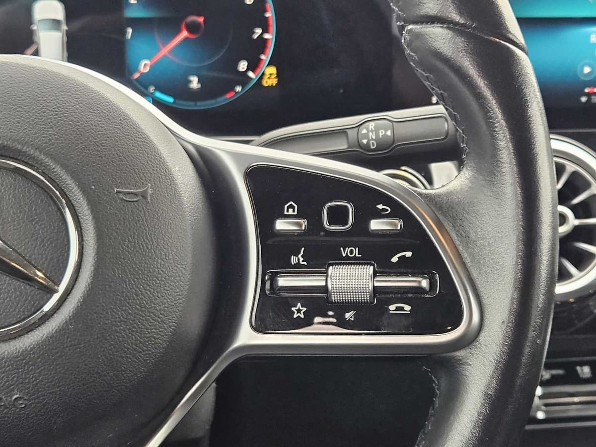 2021 Mercedes-Benz GLA 250 - Image 28