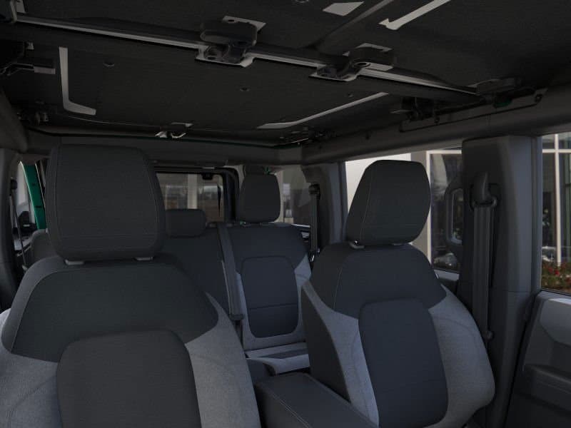 2025 Ford Bronco - Image 12
