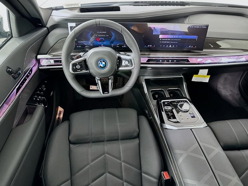 2026 BMW i7 - Image 19