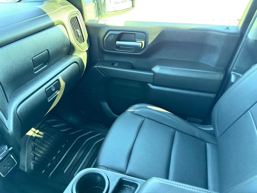 2024 GMC Sierra 2500HD - Image 27