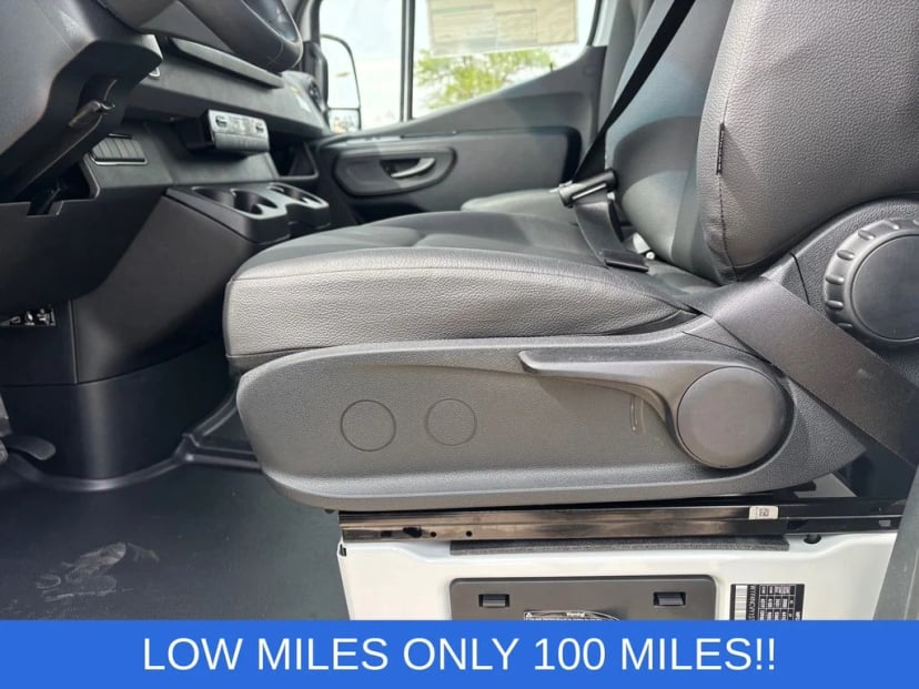 2025 Mercedes-Benz Sprinter 2500 - Image 20