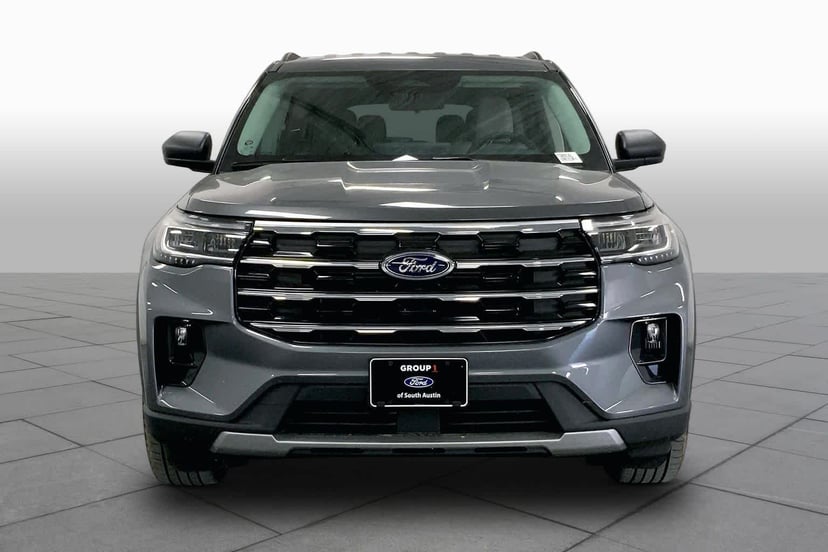 2026 Ford Explorer - Image 2
