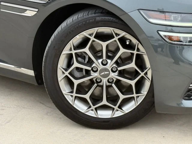 2021 Genesis G80 - Image 2