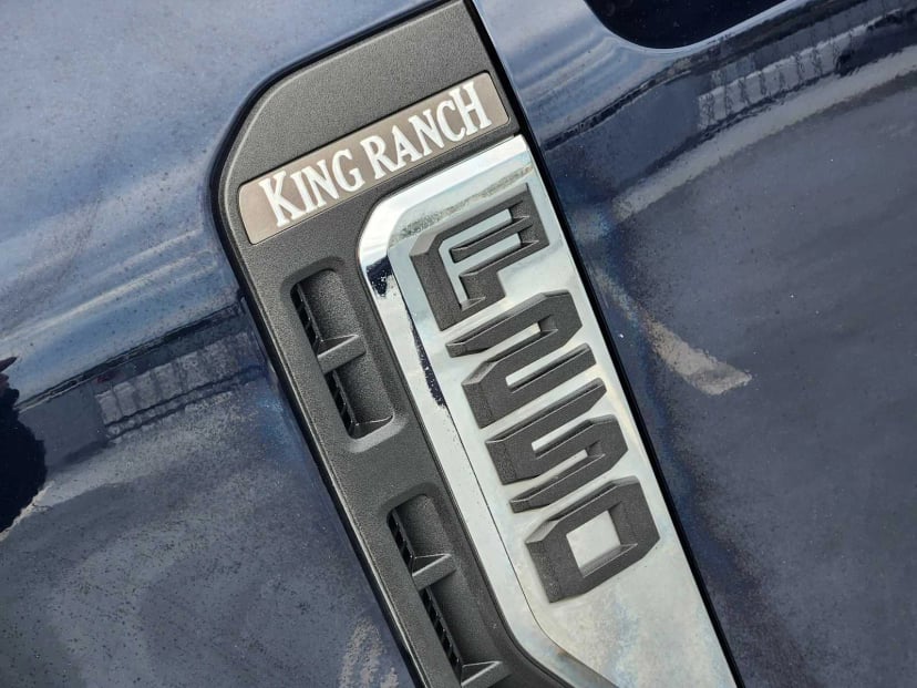 2025 Ford Super Duty F-250 Pickup - Image 12