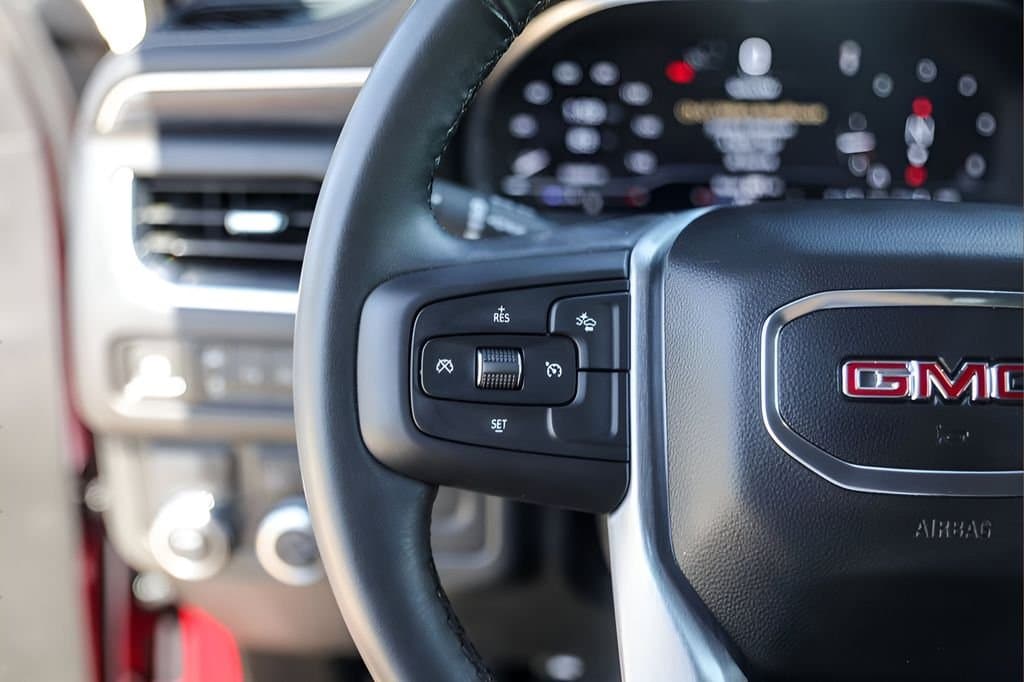 2023 GMC Yukon XL - Image 14