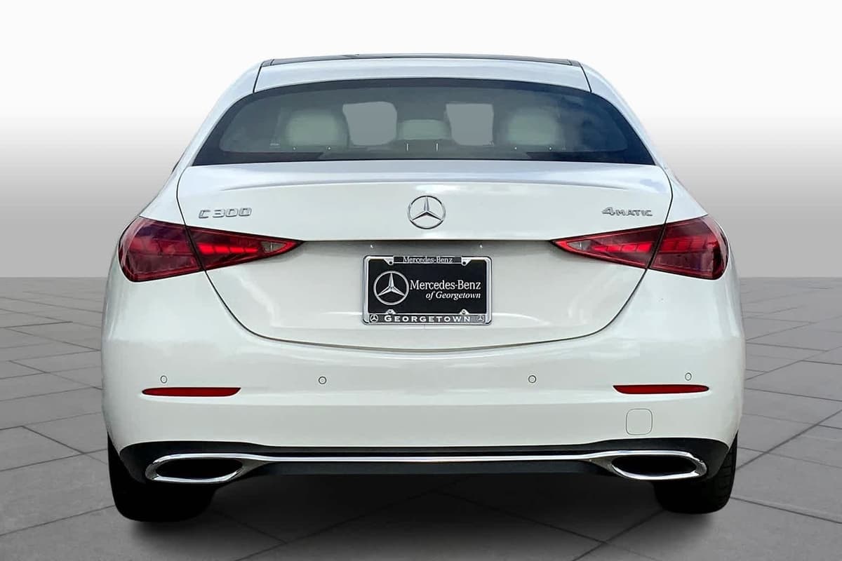 2023 Mercedes-Benz C 300 - Image 4