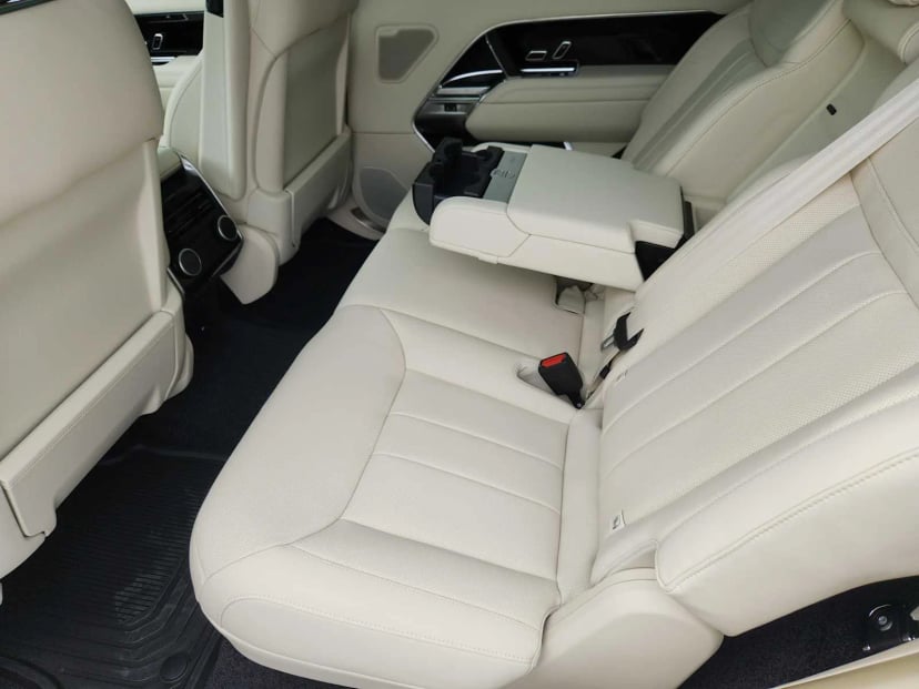 2026 LAND ROVER Range Rover - Image 29