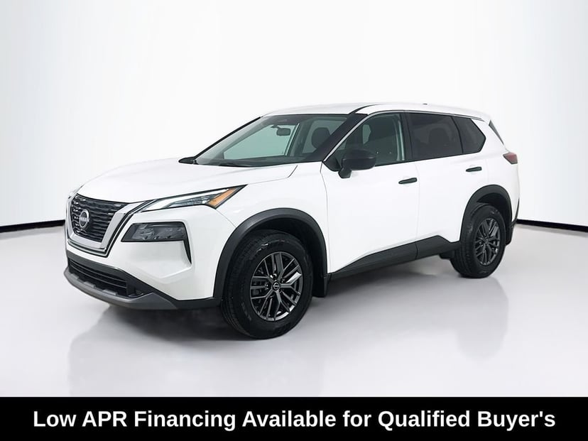 2023 Nissan Rogue - Image 3