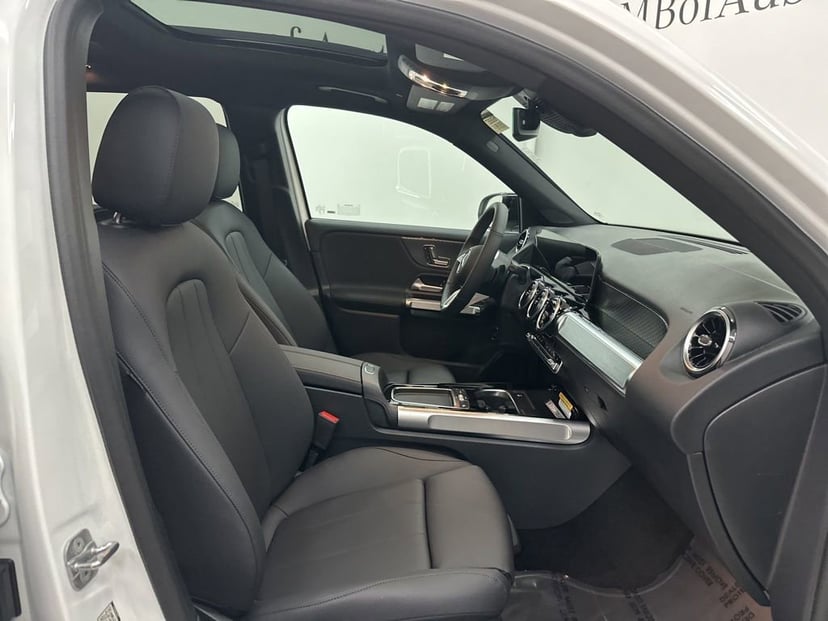2026 Mercedes-Benz GLB - Image 61