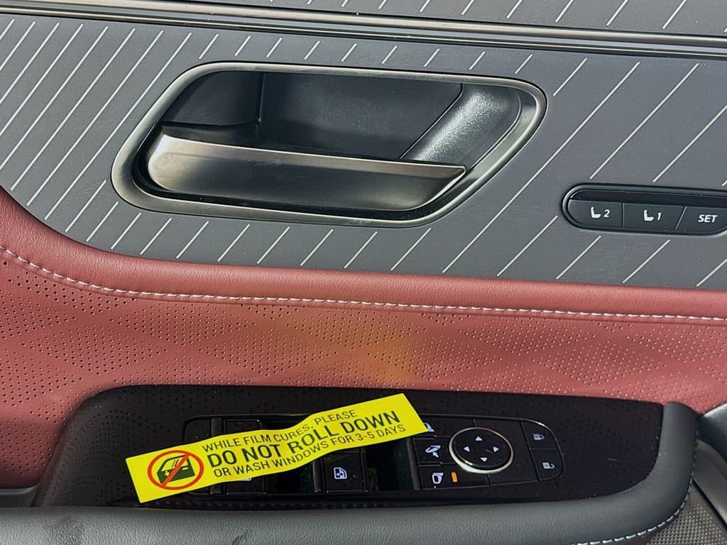 2026 INFINITI QX80 - Image 22