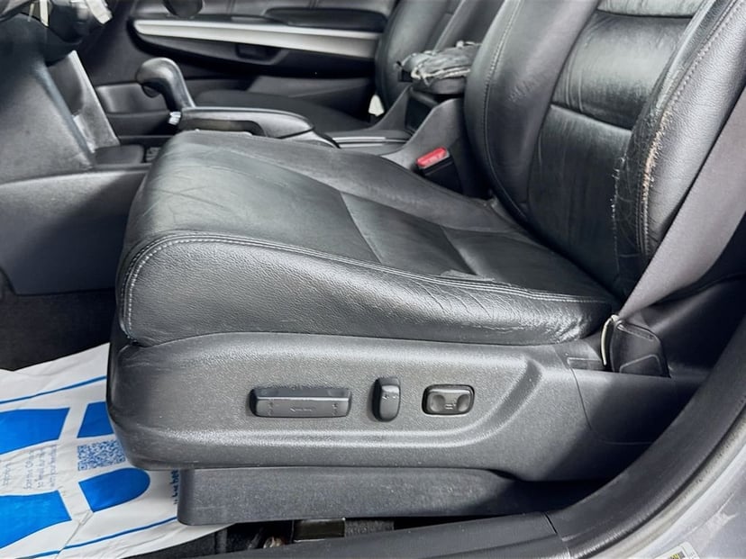 2009 Honda Accord - Image 20