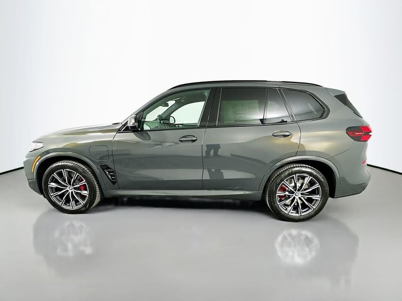 2026 BMW X5 - Image 8
