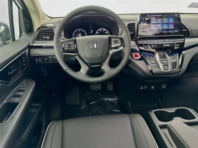 2026 Honda Odyssey - Image 33