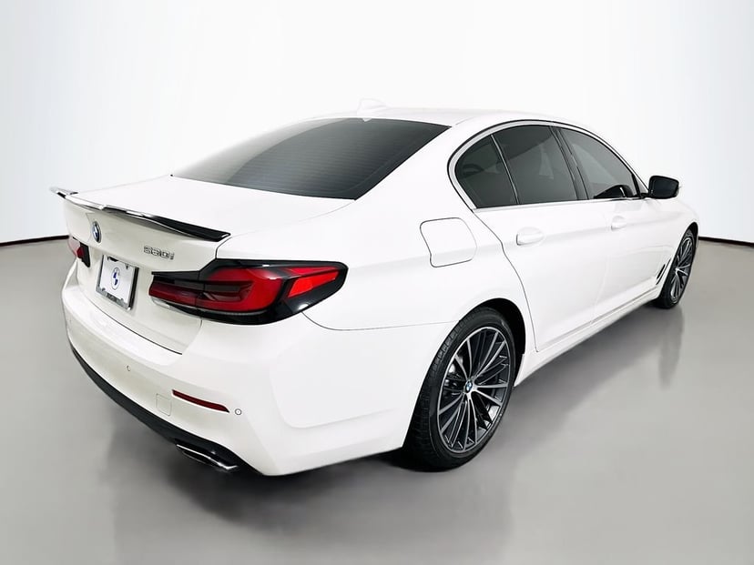 2023 BMW 5 Series - Image 5