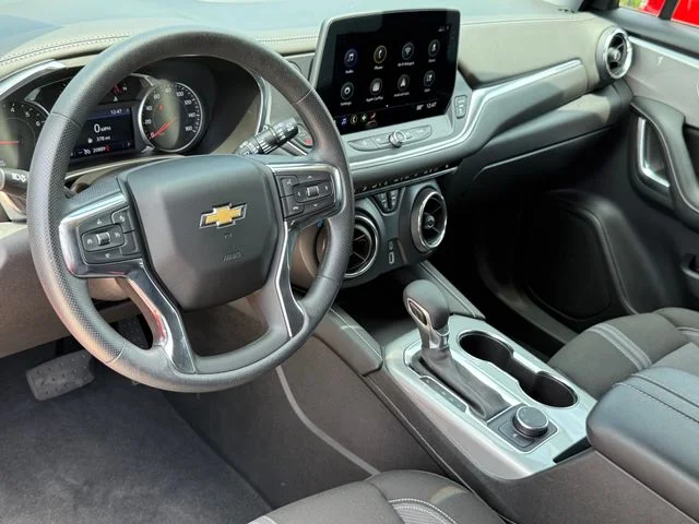 2025 Chevrolet Blazer - Image 11