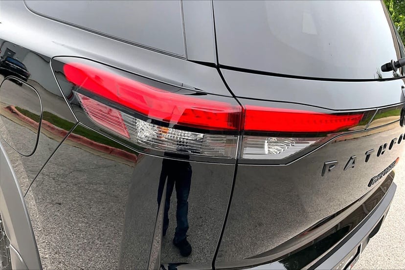 2023 Nissan Pathfinder - Image 28