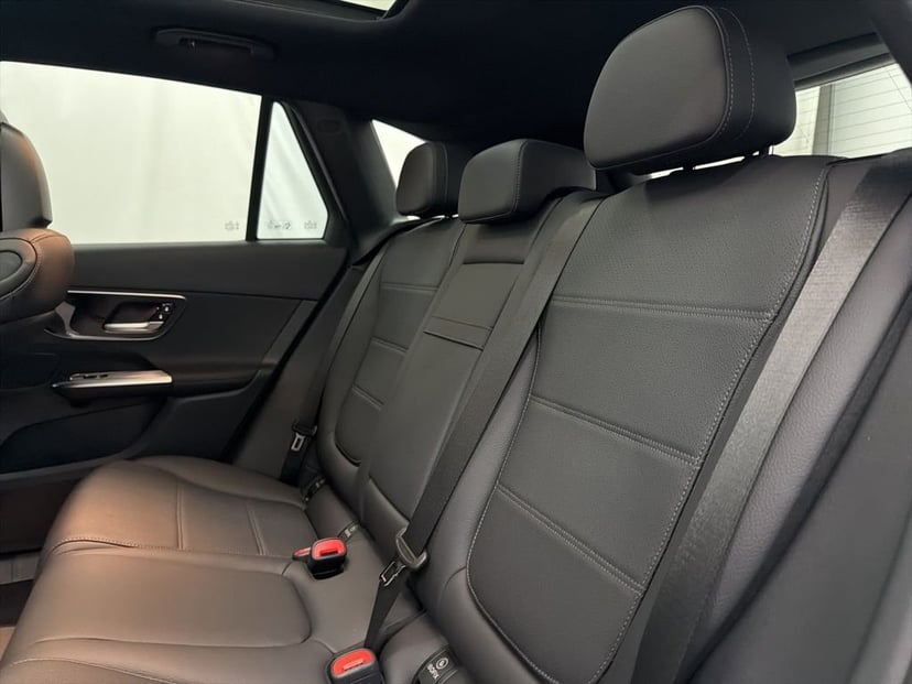 2026 Mercedes-Benz GLC - Image 19