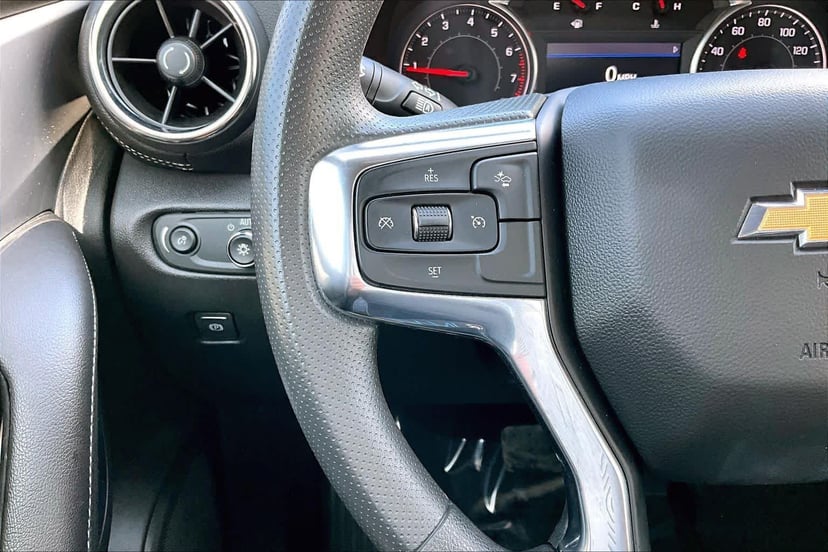 2023 Chevrolet Blazer - Image 24
