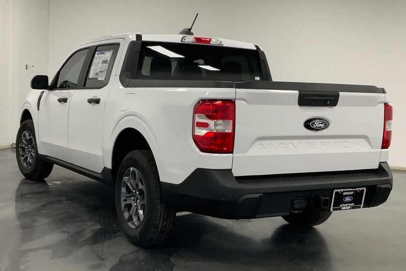 2025 Ford Maverick - Image 11