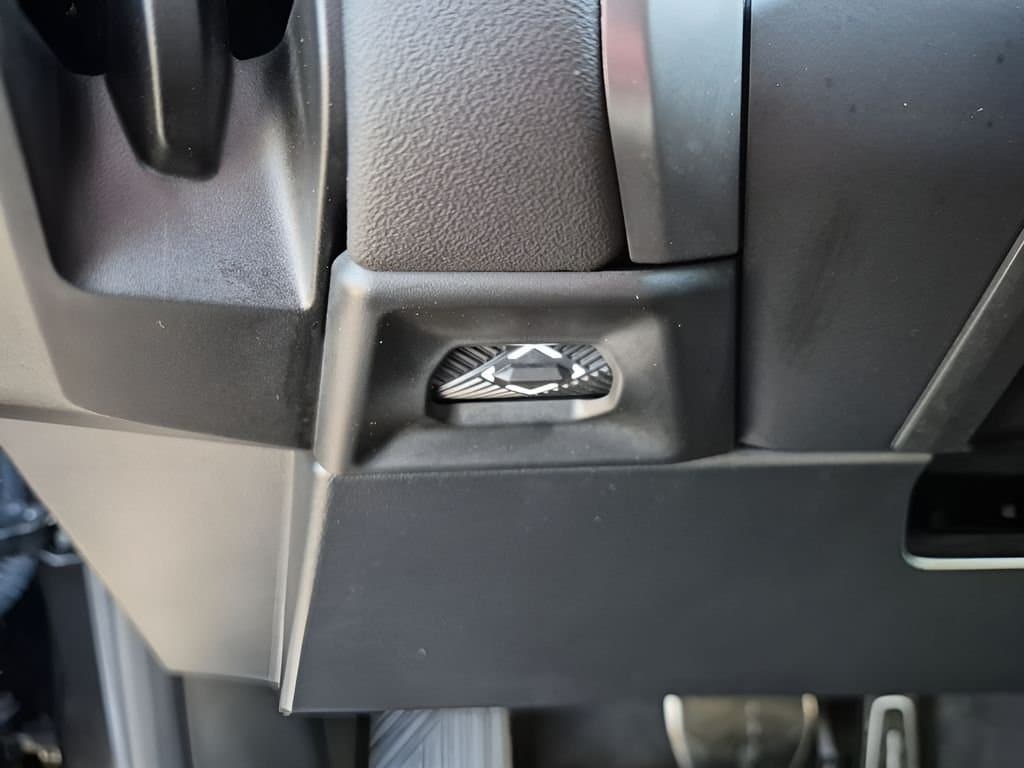 2025 BMW X3 - Image 32