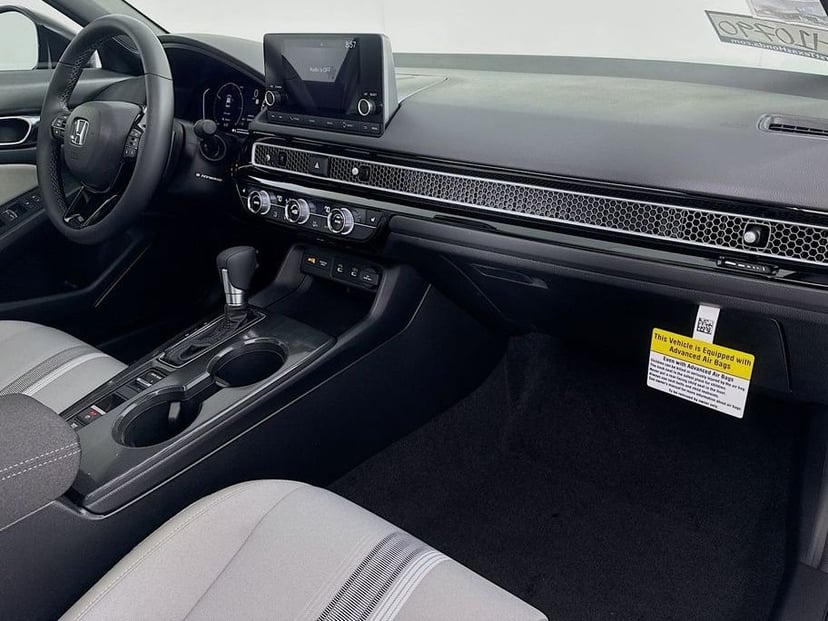 2026 Honda Civic Hybrid - Image 38