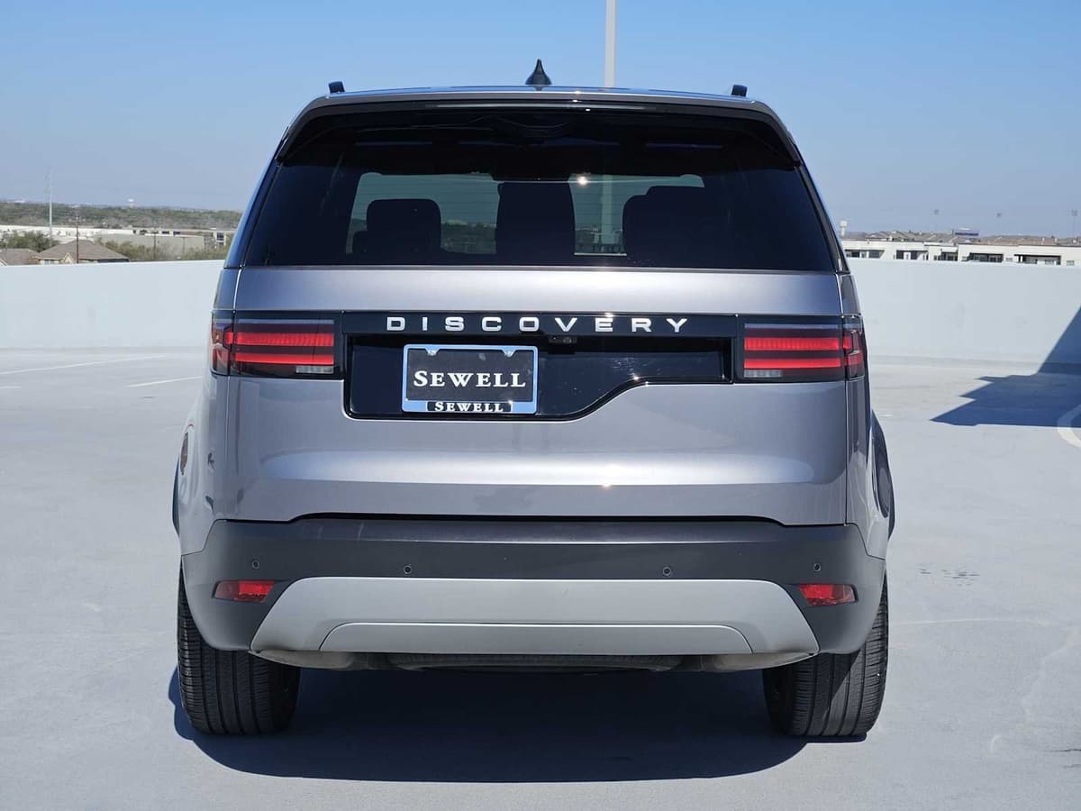 2025 Land Rover Discovery - Image 6