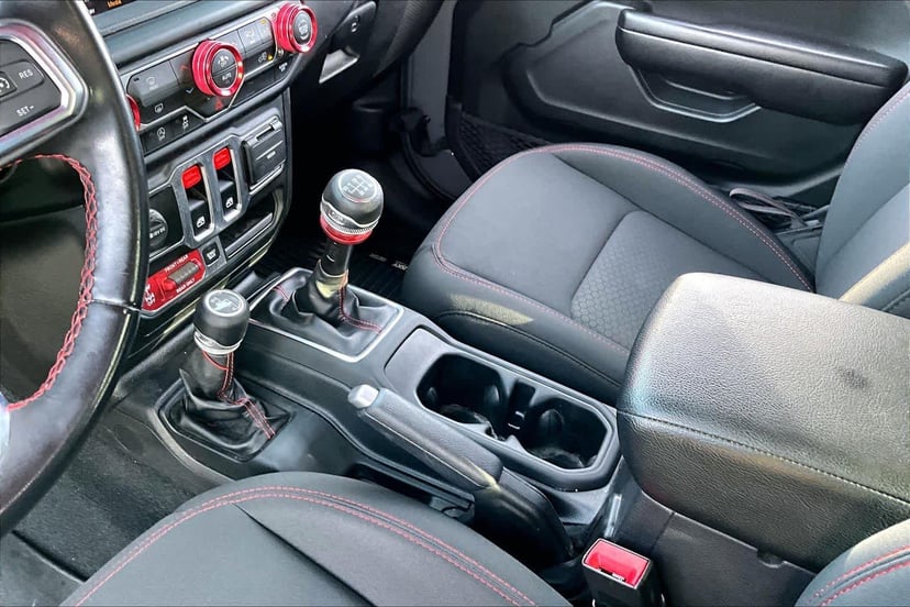 2020 Jeep Wrangler - Image 17