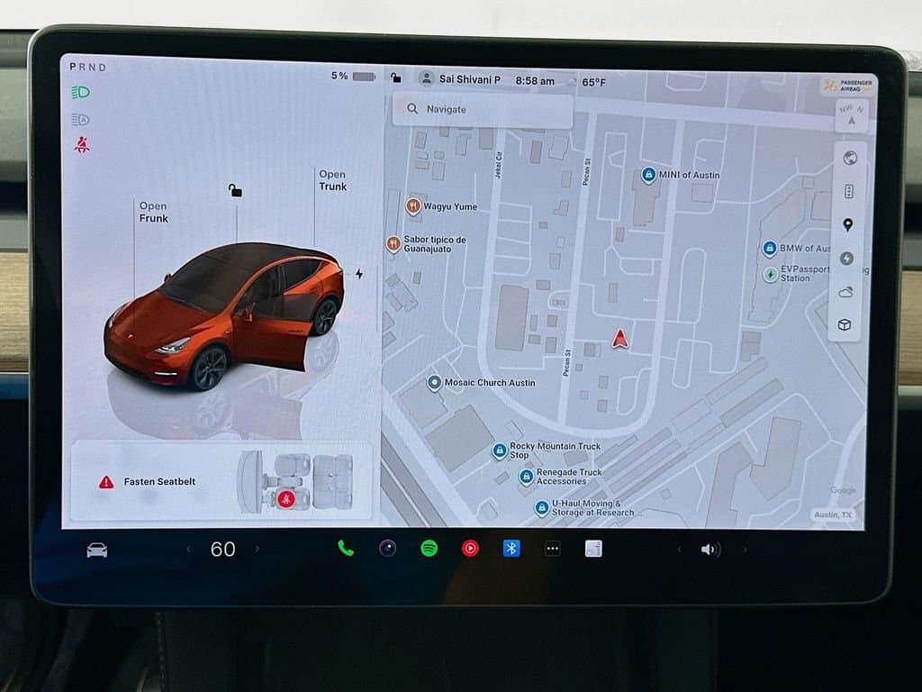 2025 Tesla Model Y - Image 13
