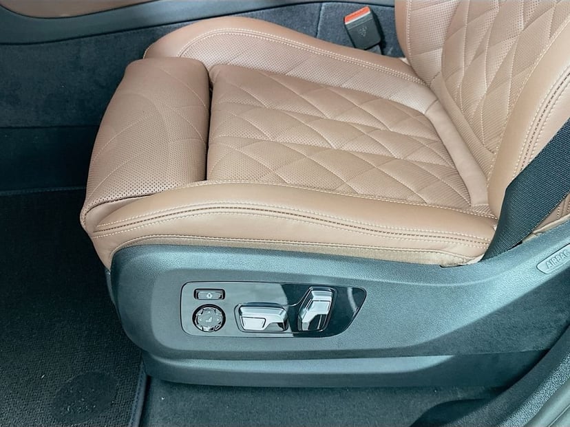 2026 BMW X6 - Image 21