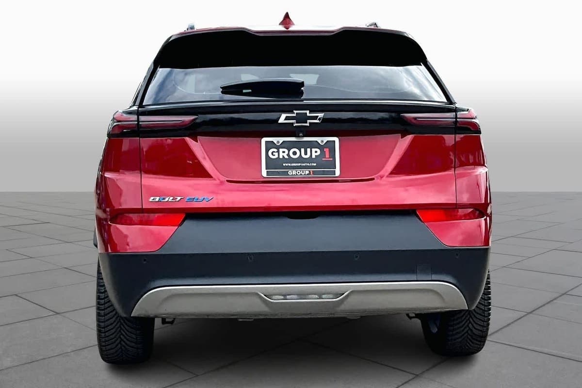 2023 Chevrolet Bolt EUV - Image 4