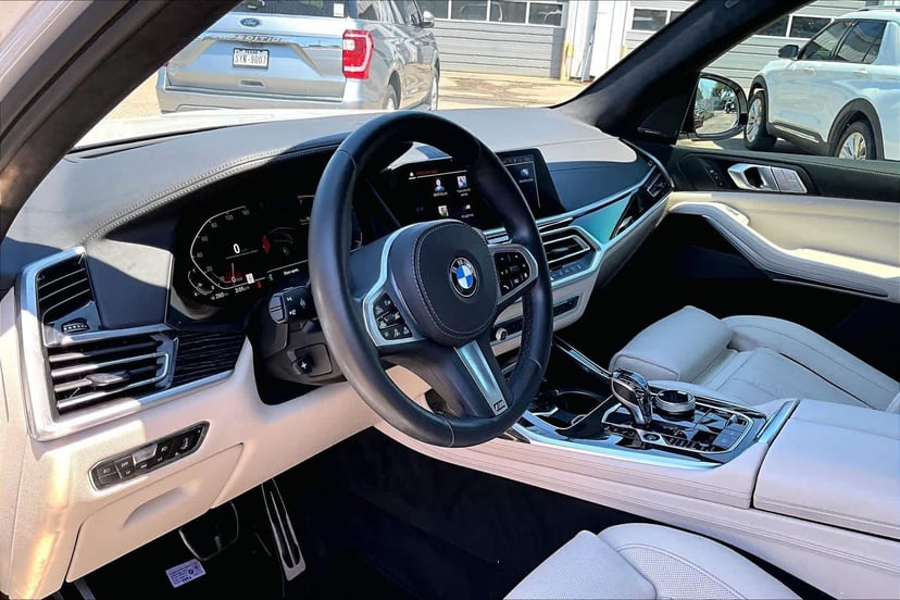 2020 BMW X7 - Image 14