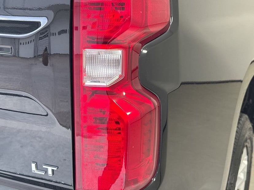 2023 Chevrolet Silverado 1500 - Image 33